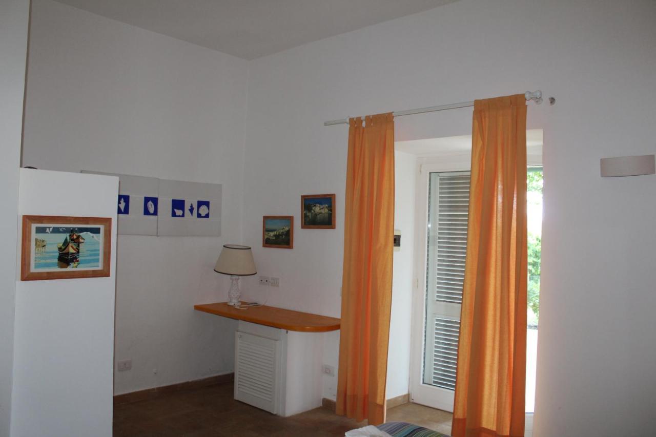 Agenzia Isotur Villa Olimpia Ponza Exterior photo